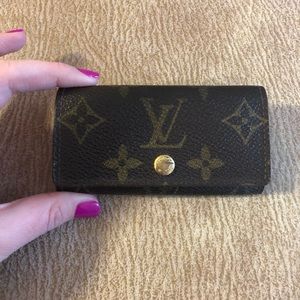 Louis Vuitton 4 Key Holder
